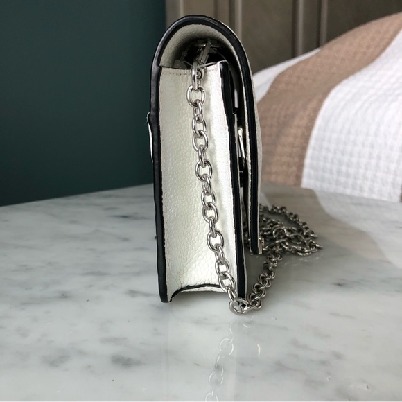 Henri Bendel White Leather Crossbody Handbag with Silver Details - Picture 4 of 15